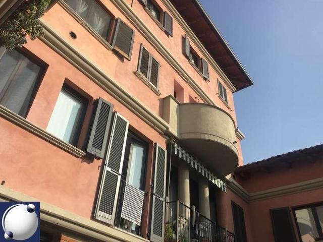 Ufficio in vendita a Ponte Lambro