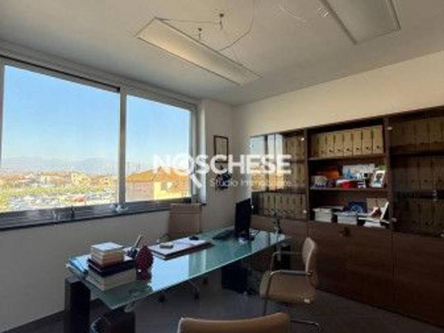 Ufficio in vendita a Pontecagnano Faiano
