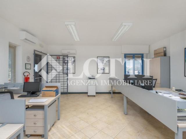 Ufficio in vendita a Pontedera