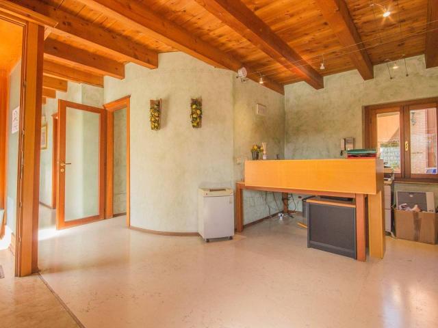 Ufficio in vendita a Povegliano Veronese