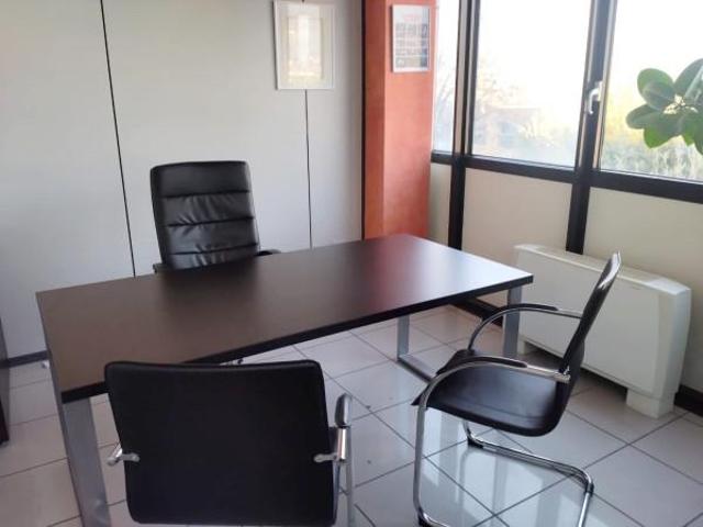Ufficio in vendita a Prato