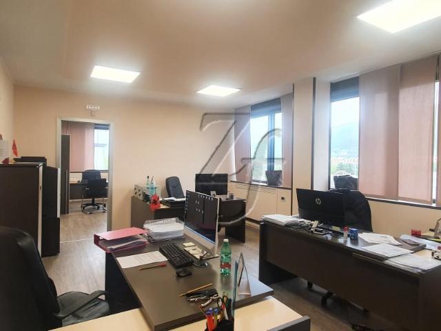 Ufficio in vendita a Prato