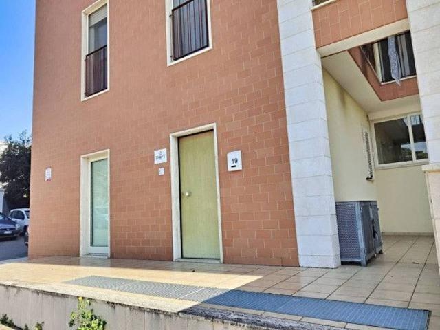 Ufficio in vendita a Putignano
