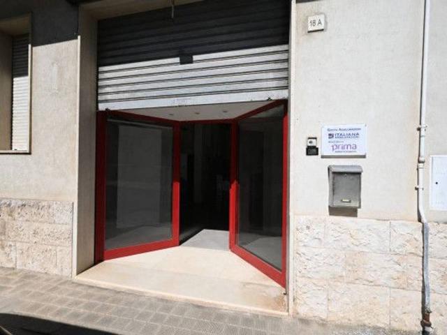 Ufficio in vendita a Putignano