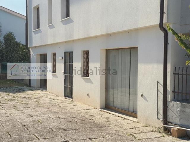 Ufficio in vendita di 105 m²