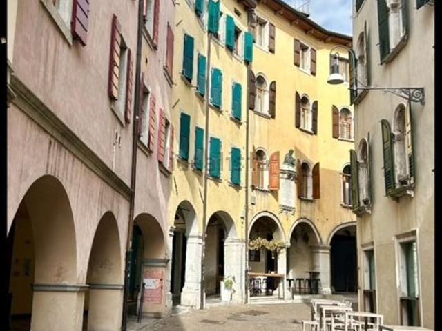 Ufficio in vendita di 105 m² in Via Paolo Sarpi