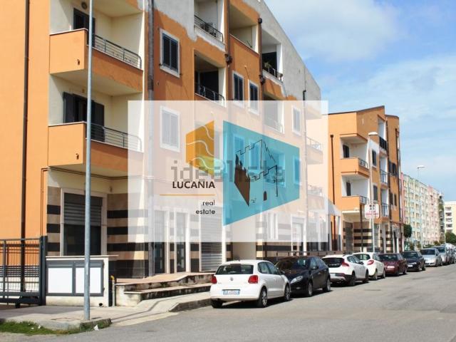 Ufficio in vendita di 106 m² in Via Pietro Nenni