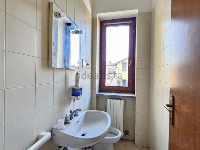 Ufficio in vendita di 108 m² in Via G. Mazzini, 39