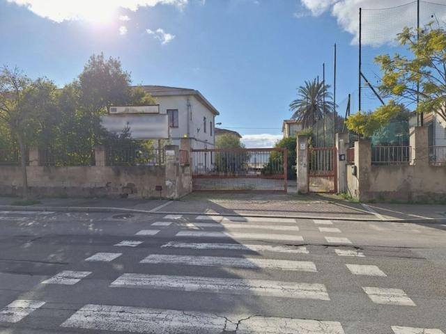 Ufficio in vendita di 10000 m² in Via Giuseppe Mazzini, 1