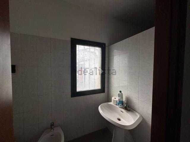 Ufficio in vendita di 100 m² in Via Donatello, 17