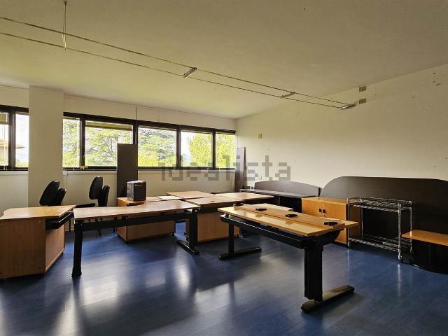Ufficio in vendita di 100 m² in Via Paietta, 33