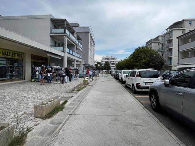 Ufficio in vendita di 100 m² in Viale Giovanni Pascoli