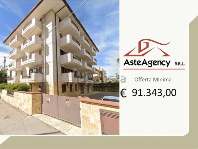 Ufficio in vendita di 102 m² in Via Suri, 3