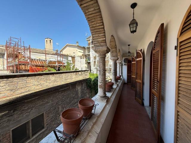 Ufficio in vendita di 103 m²