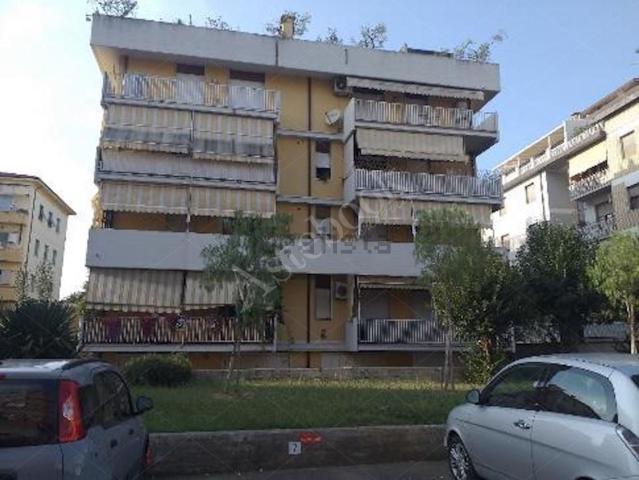 Ufficio in vendita di 103 m² in Viale XX Settembre