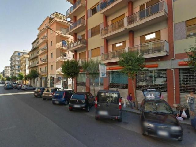 Ufficio in vendita di 115 m² in Via Panebianco, 247