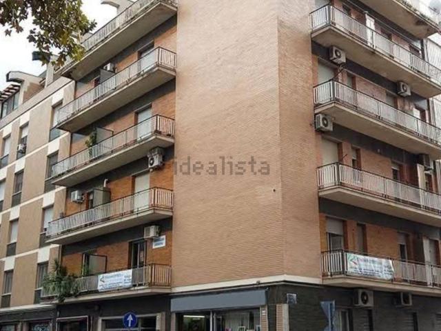 Ufficio in vendita di 115 m² in Viale Trieste, 148