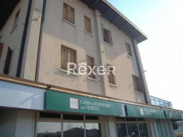 Ufficio in vendita di 1165 m² in Viale Italia, 19
