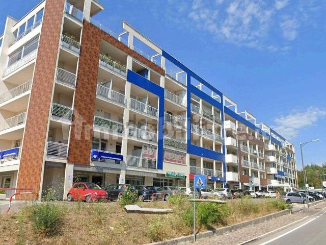 Ufficio in vendita di 117 m² in Via del Gallitello, 281