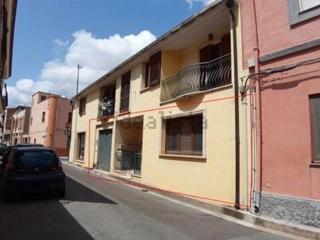 Ufficio in vendita di 118 m² in Via Messina