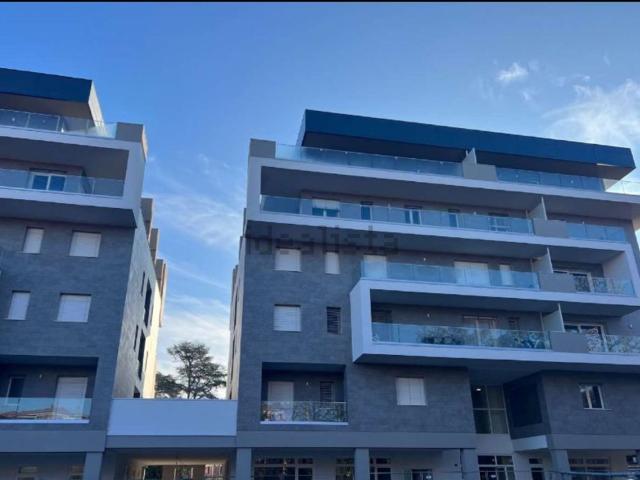 Ufficio in vendita di 110 m² in Via Garibaldi