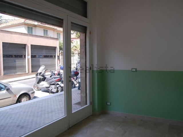 Ufficio in vendita di 110 m² in Via Generale A. Lamarmora, 162