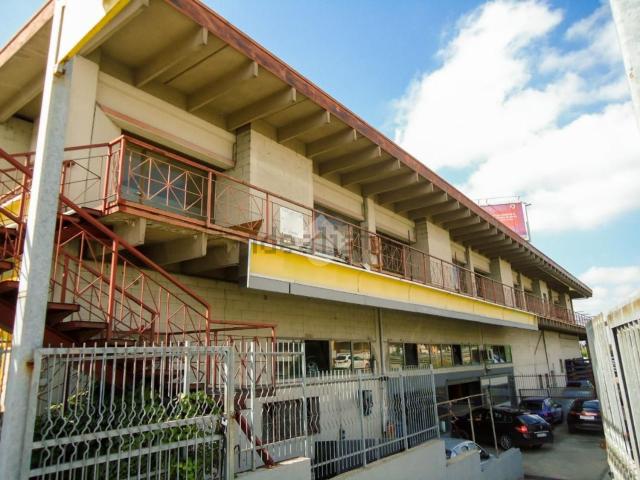 Ufficio in vendita di 110 m² in Viale del Lavoro