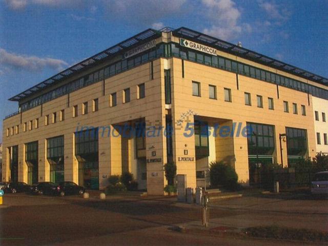 Ufficio in vendita di 111 m² in Viale dell&apos Industria, 69