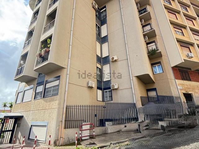 Ufficio in vendita di 112 m² in Via Peculio Frumentario, 29