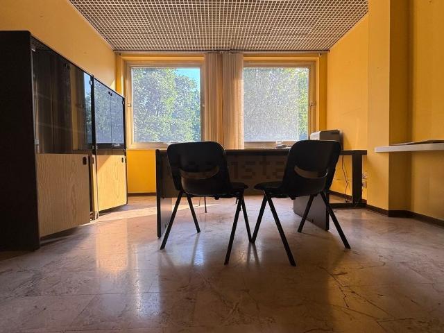 Ufficio in vendita di 120 m²
