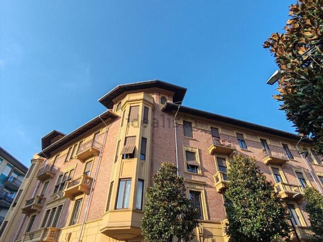 Ufficio in vendita di 120 m² in Corso Dante Alighieri, 74