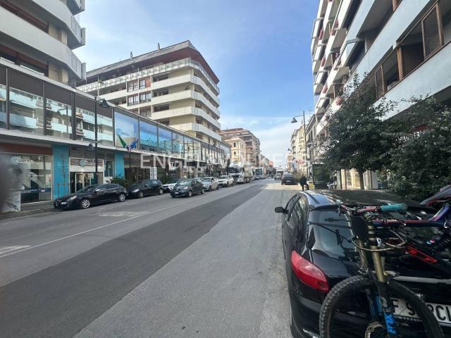 Ufficio in vendita di 120 m² in Corso Vittorio Emanuele II, 163