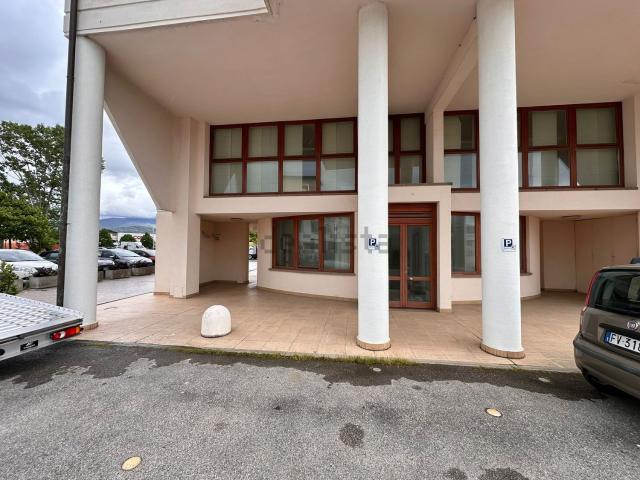 Ufficio in vendita di 120 m² in Strada Statale Fiorentina, 136