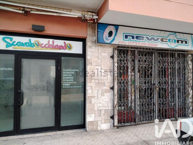 Ufficio in vendita di 120 m² in Via dei Velini
