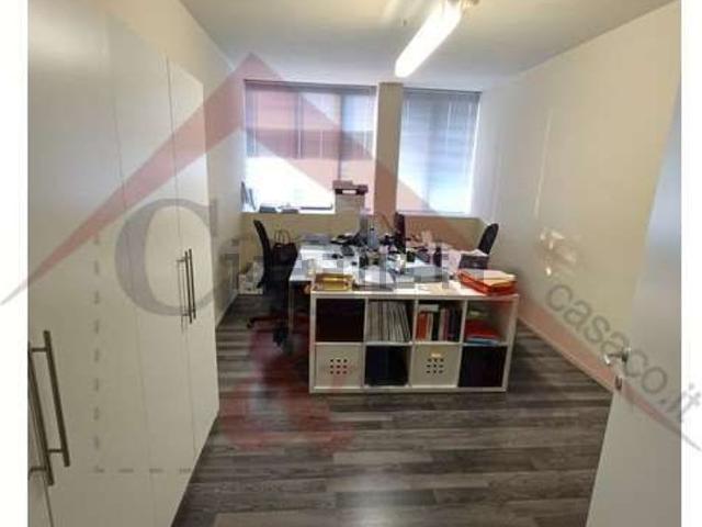 Ufficio in vendita di 120 m² in Via Guido Rangoni