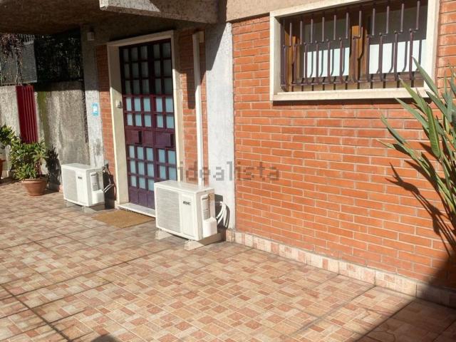 Ufficio in vendita di 120 m² in Via Giovanni Corsaro