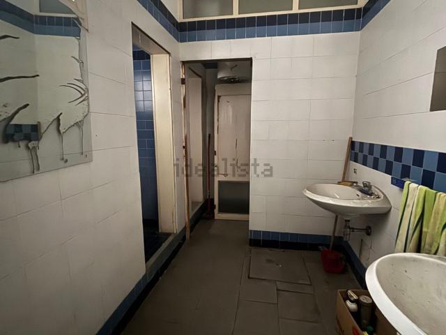 Ufficio in vendita di 120 m² in Via Indipendenza, 36