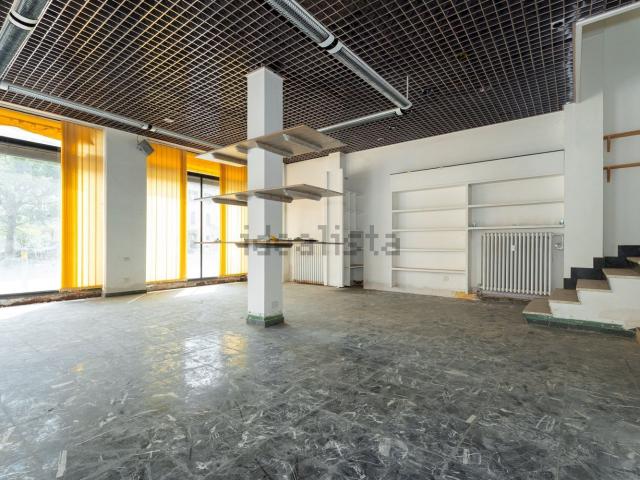 Ufficio in vendita di 120 m² in Via Siccardi, 2