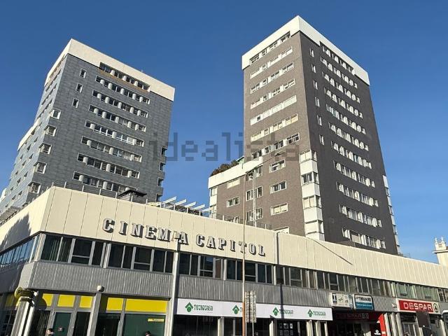 Ufficio in vendita di 120 m² in Viale Volontari della Libertà, 4