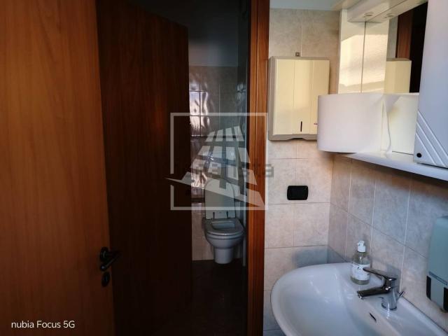 Ufficio in vendita di 121 m² in Via André Marie Ampère, 2