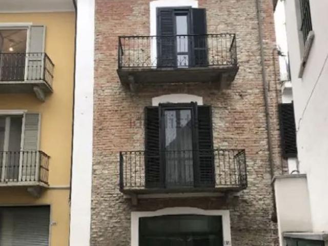 Ufficio in vendita di 122 m² in Via Massimo D&apos Azeglio, 31