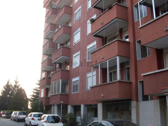 Ufficio in vendita di 122 m² in Via Antonio D&apos Enricis