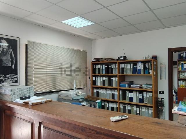 Ufficio in vendita di 122 m² in Via de Barberi, 108