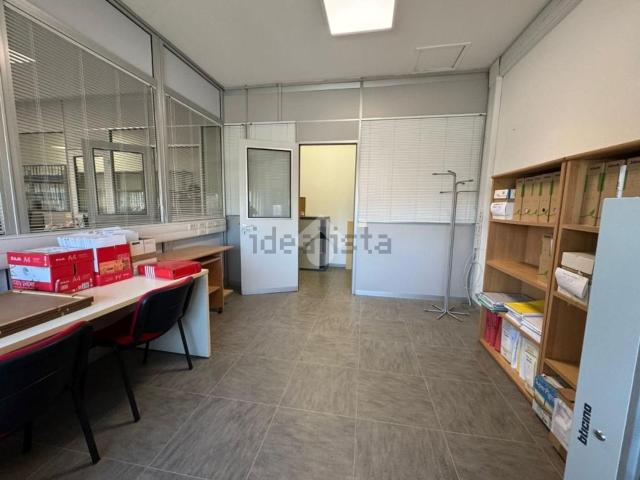 Ufficio in vendita di 134 m² in Via del Progresso, 16