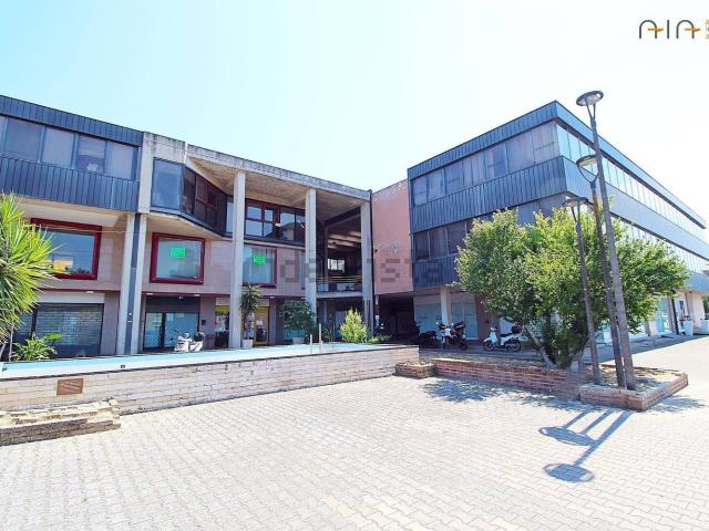 Ufficio in vendita di 134 m² in Via 24 Maggio, 35