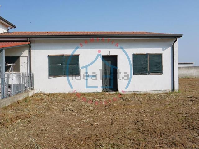 Ufficio in vendita di 135 m² in Via Paiette