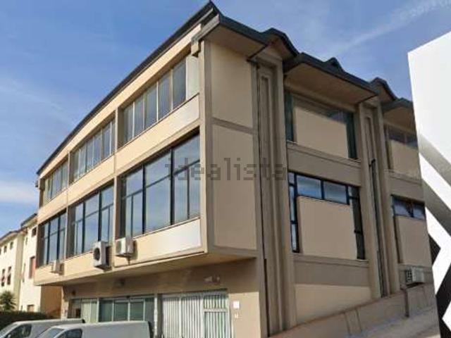 Ufficio in vendita di 137 m² in Via Lorenzo Ghiberti, 2