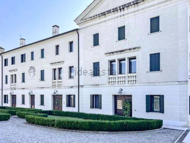 Ufficio in vendita di 139 m² in Strada Terraglio