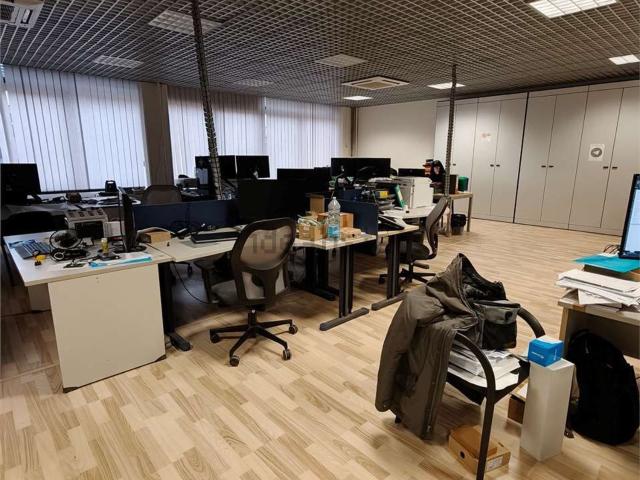 Ufficio in vendita di 130 m² in Via Maria Regina Pedena Sud, 7