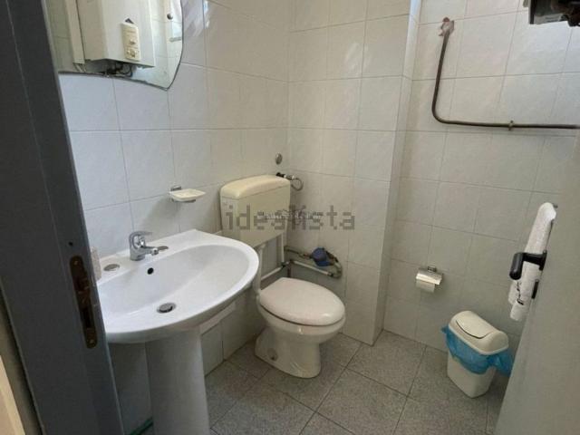 Ufficio in vendita di 130 m² in Via Furio Camillo, 45